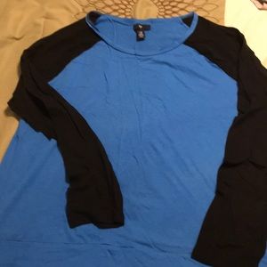 GAP long sleeve t-shirt